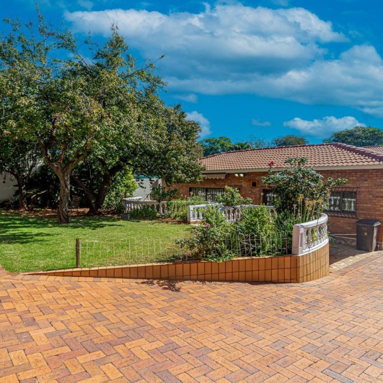 Kensington – Fully renovated family home