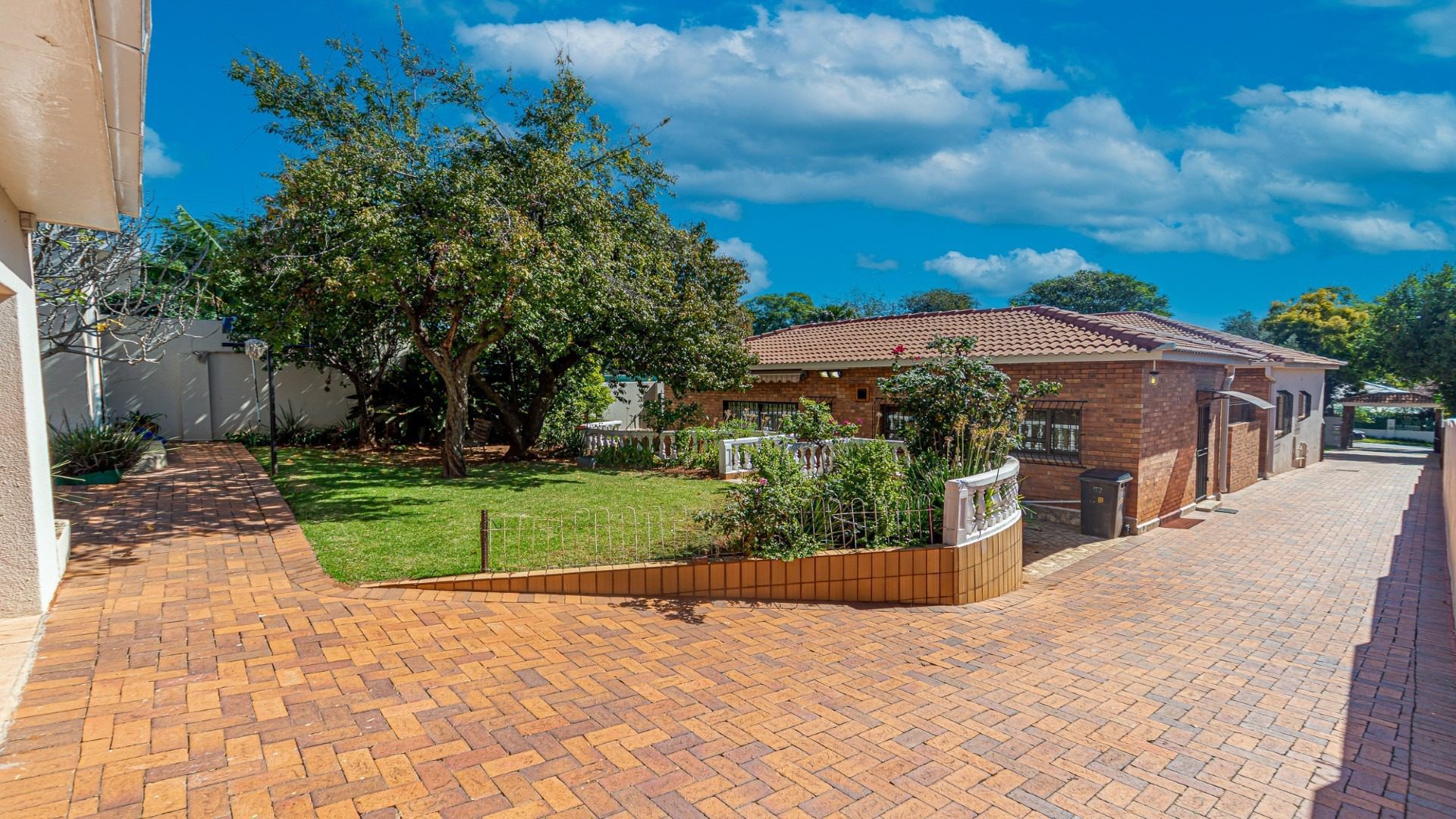 Kensington – Fully renovated family home