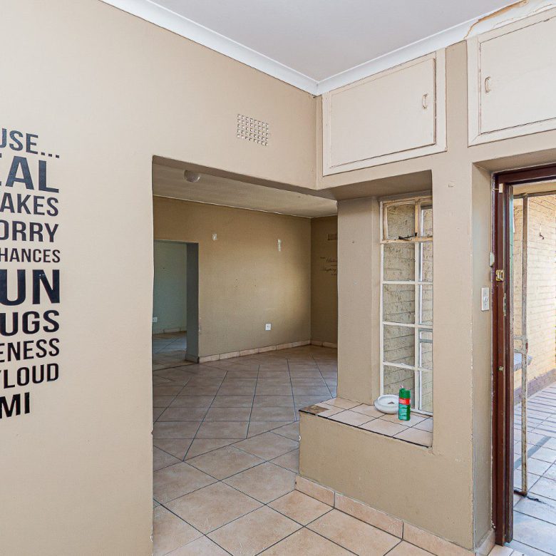 Kelvin Estate, Kempton Park – 3 Bedroom Family Home + Cottage