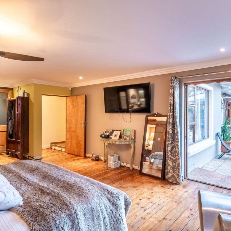Little Falls, Roodepoort – Exceptional 4 Bedroom Home   