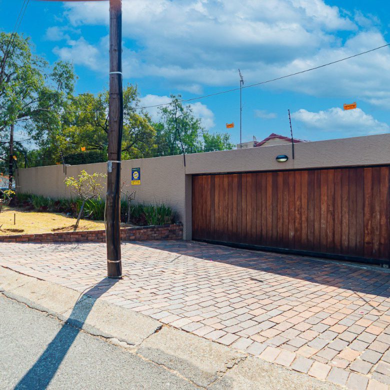Blairgowrie, Randburg – Renovated 5 Bedroom Home