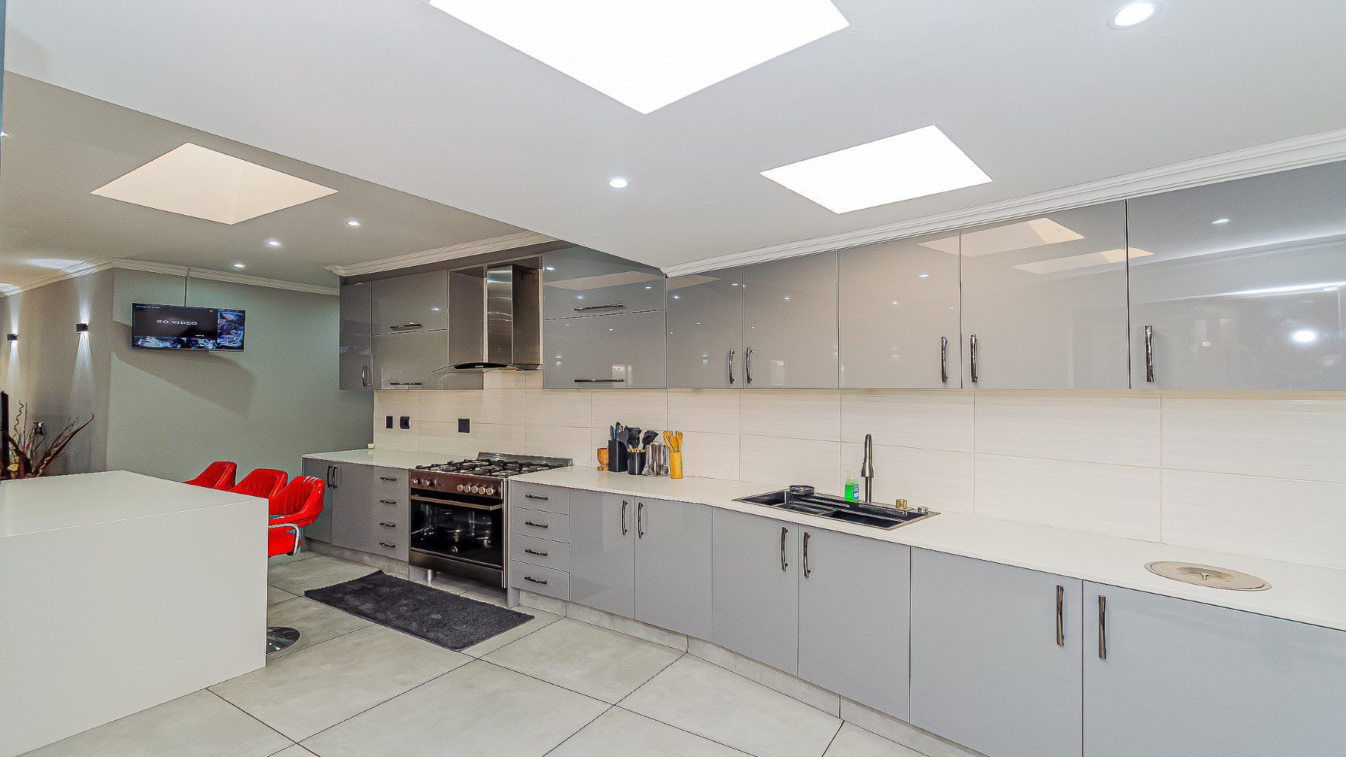 Blairgowrie, Randburg – Renovated 5 Bedroom Home