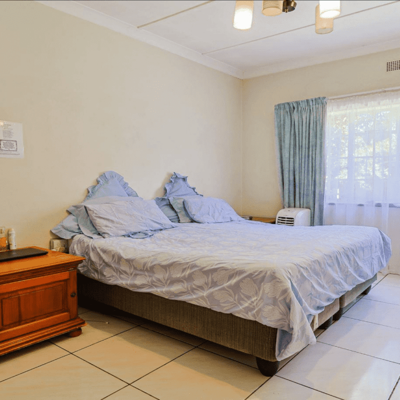 Hurlyvale – 3 Bedroom House