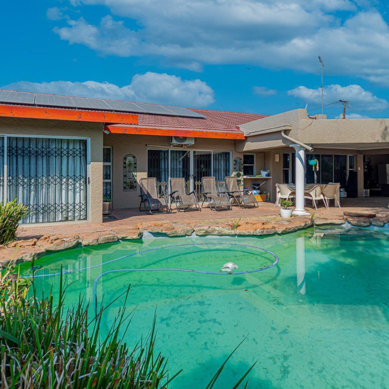 Blairgowrie, Randburg – Renovated 5 Bedroom Home