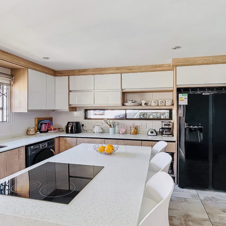 Riverside View – Stylish 3 Bedroom Home