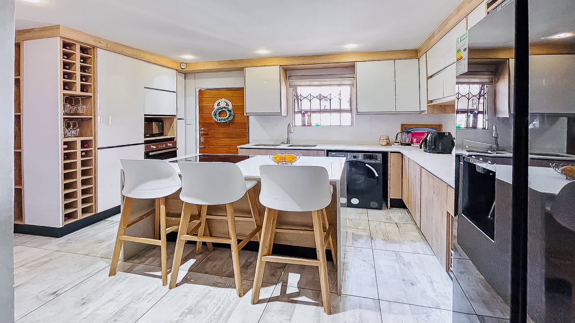 Riverside View – Stylish 3 Bedroom Home