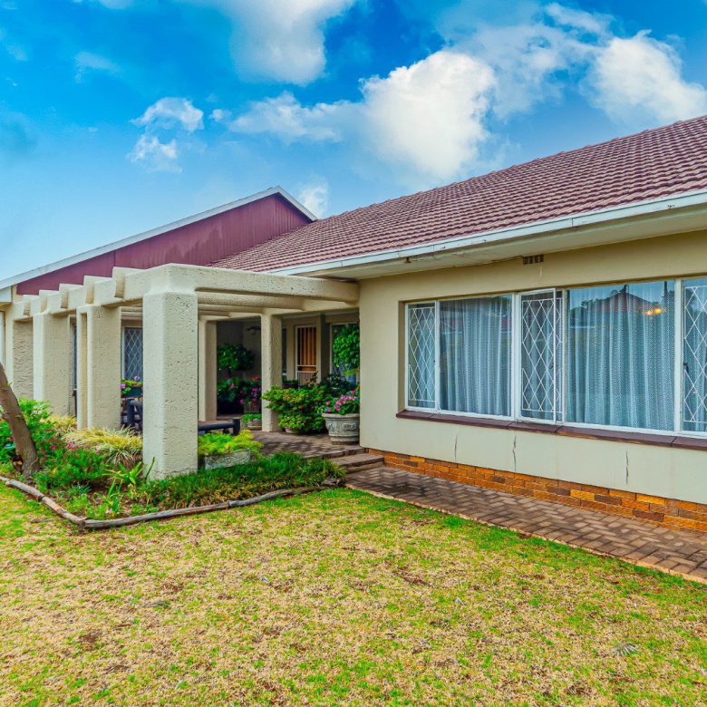 Kibler Park – Stunning 3 Bedroom Family Home