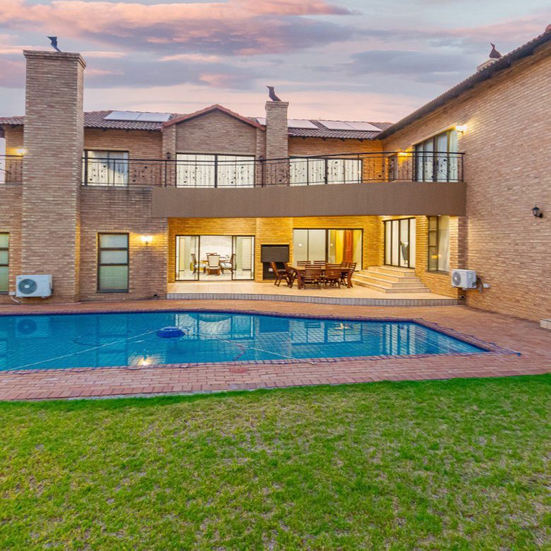 Meyersdal Crest Estate – Luxurious 4 Bedroom Family Home