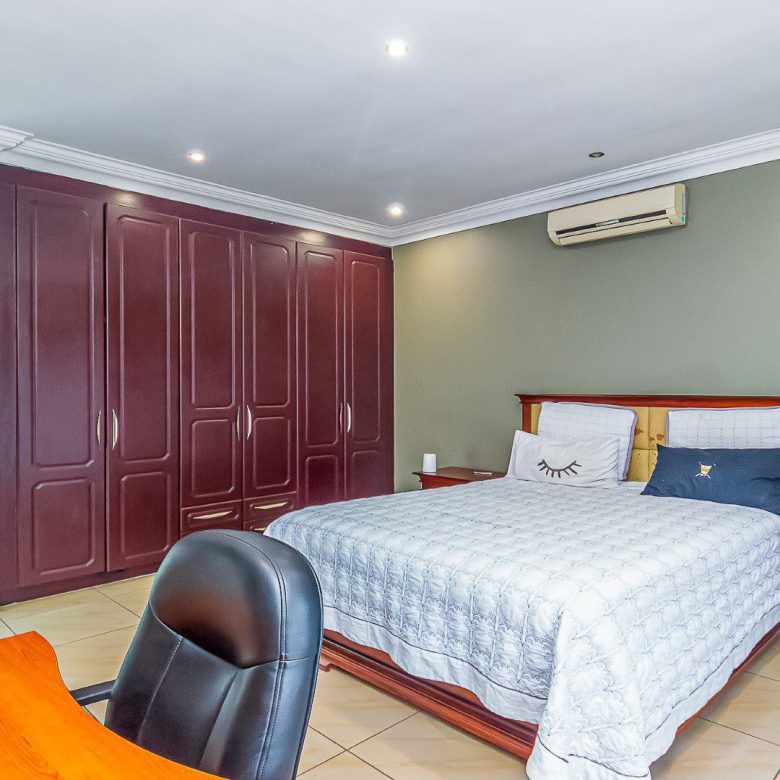 Meyersdal Crest Estate – Luxurious 4 Bedroom Family Home