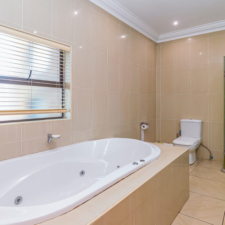 Meyersdal Crest Estate – Luxurious 4 Bedroom Family Home