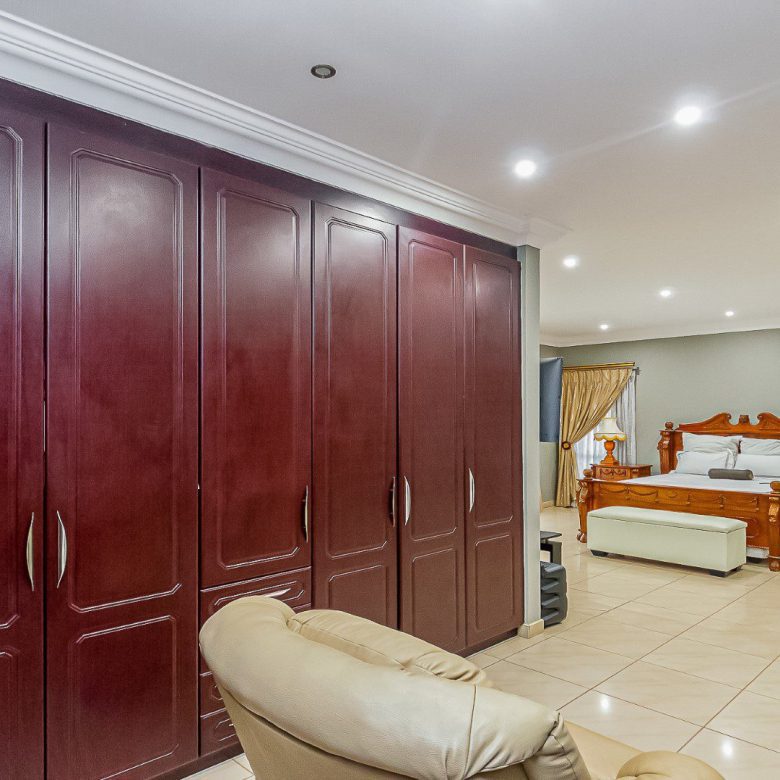 Meyersdal Crest Estate – Luxurious 4 Bedroom Family Home