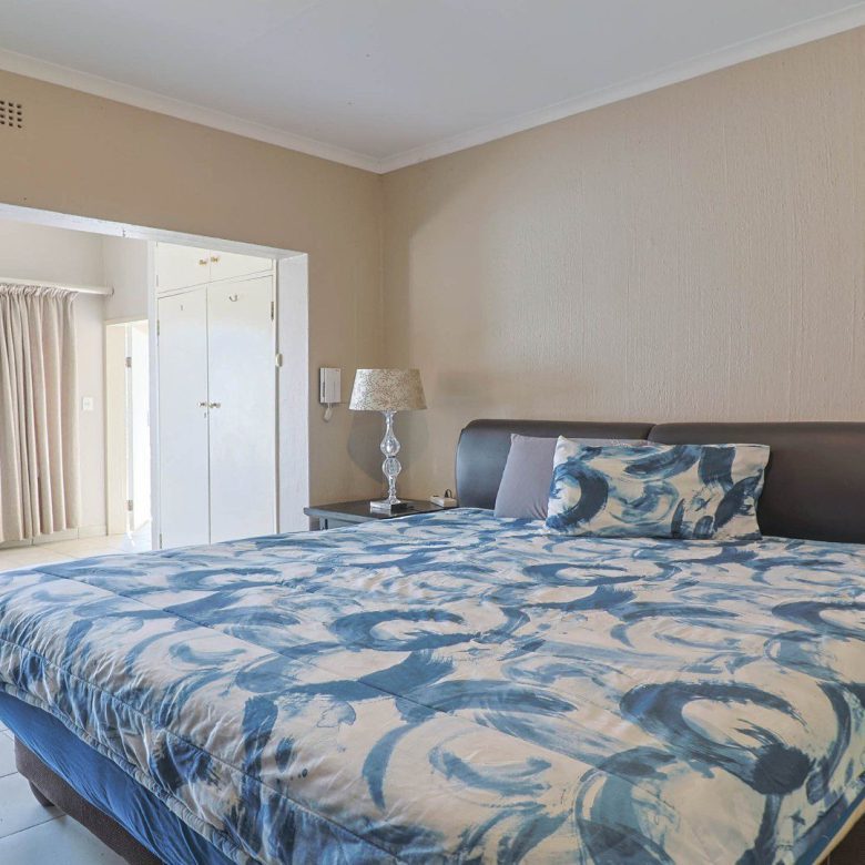 Mulbarton – Large 4 Bedroom Home + Flatlet