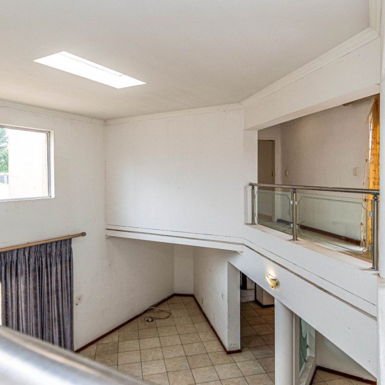 Sunninghill – Immaculate 4-Bedroom Double-Storey Family Home!