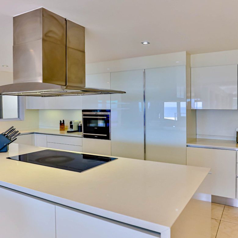 Umhlanga – Grand Family Home with Panoramic Sea Views