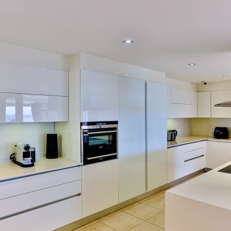 Umhlanga – Grand Family Home with Panoramic Sea Views