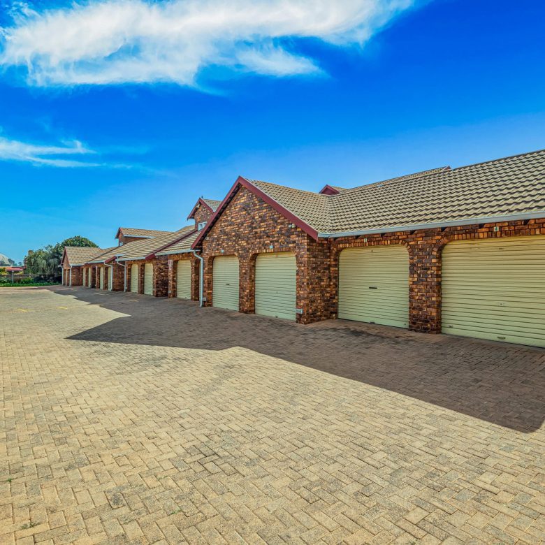 Kibler Park – Elegant 2 Bedroom Cluster, Secure Estate Living