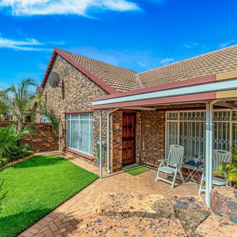 Kibler Park – Elegant 2 Bedroom Cluster, Secure Estate Living