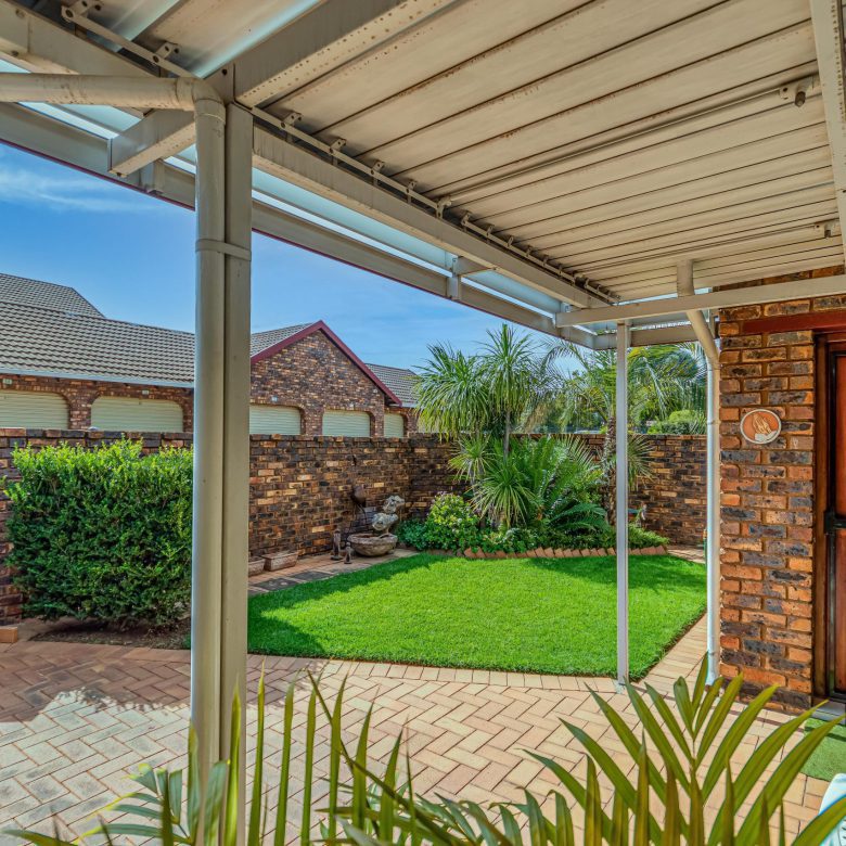 Kibler Park – Elegant 2 Bedroom Cluster, Secure Estate Living