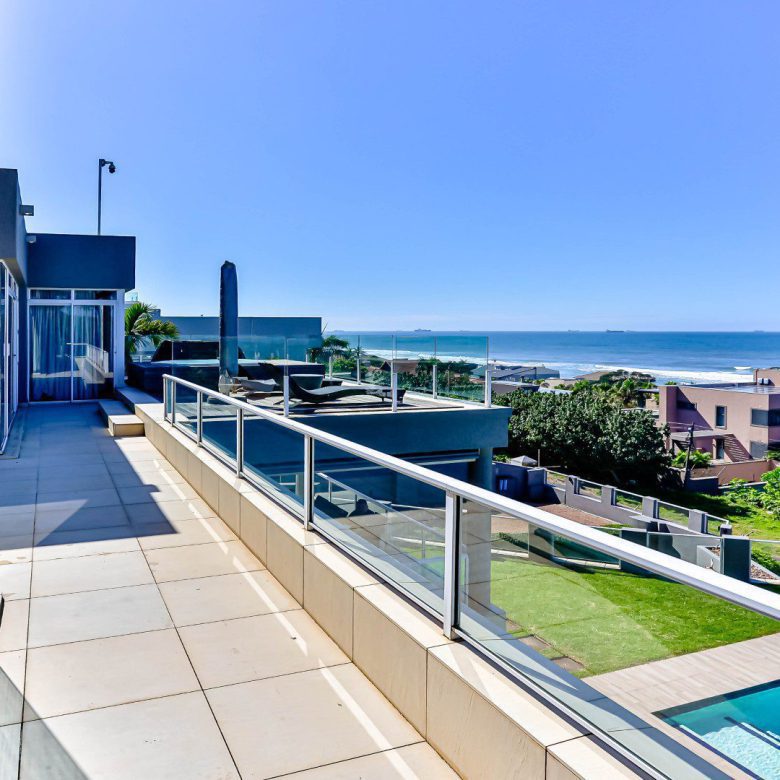 Umhlanga – Grand Family Home with Panoramic Sea Views