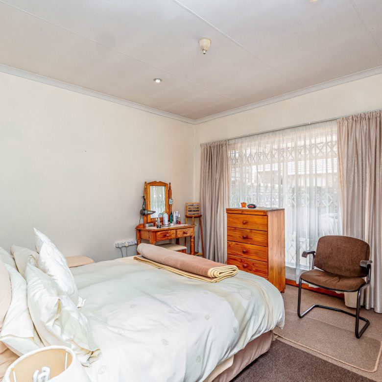 Kibler Park – Elegant 2 Bedroom Cluster, Secure Estate Living