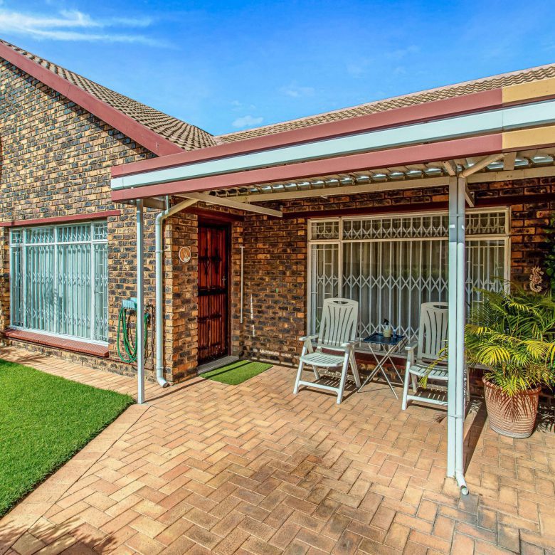 Kibler Park – Elegant 2 Bedroom Cluster, Secure Estate Living