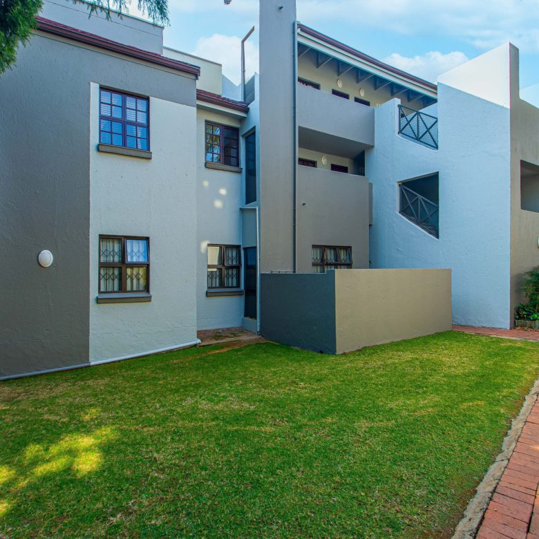 Dowerglen – 2 Bedroom Apartment In Security Estate