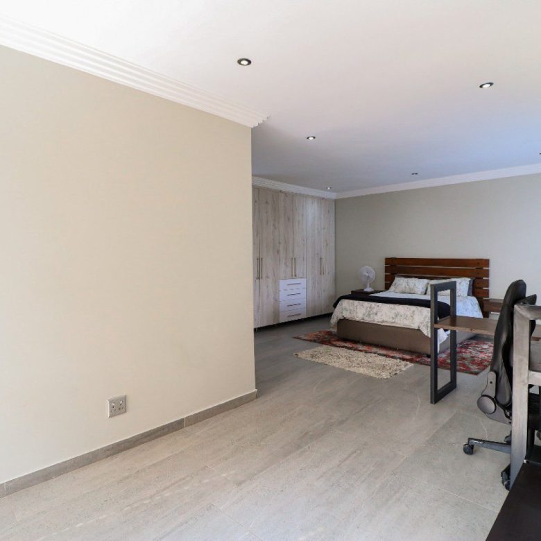 Parkhurst – Newly Renovated / Ultra Modern 4-Bedroom Double Storey Home with Pool & Luxury Finishes