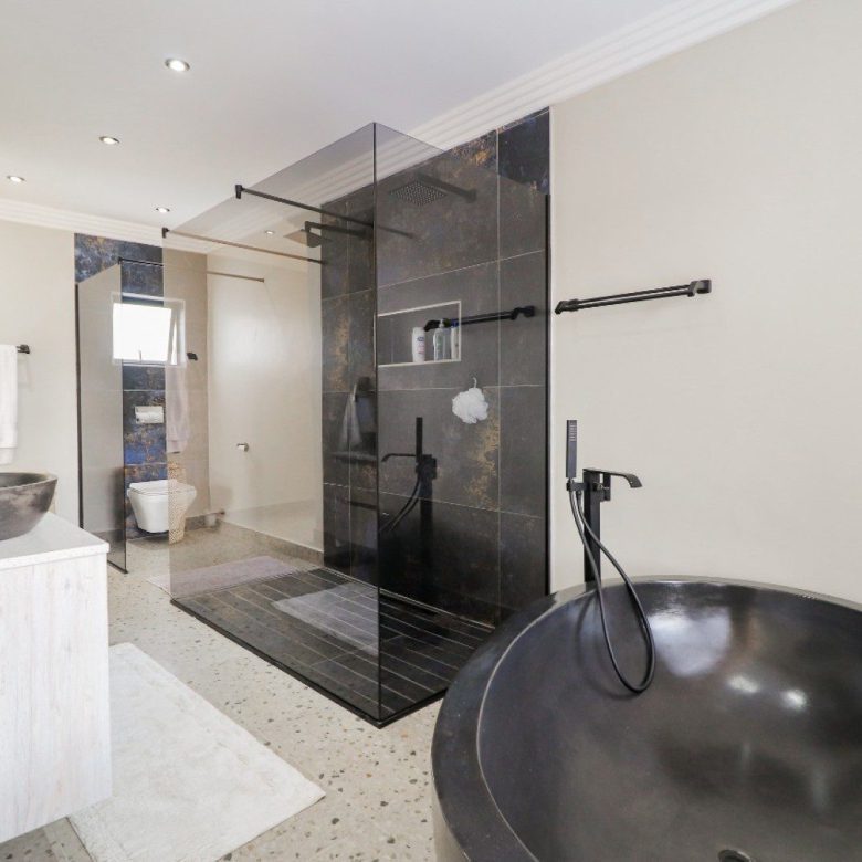 Parkhurst – Newly Renovated / Ultra Modern 4-Bedroom Double Storey Home with Pool & Luxury Finishes