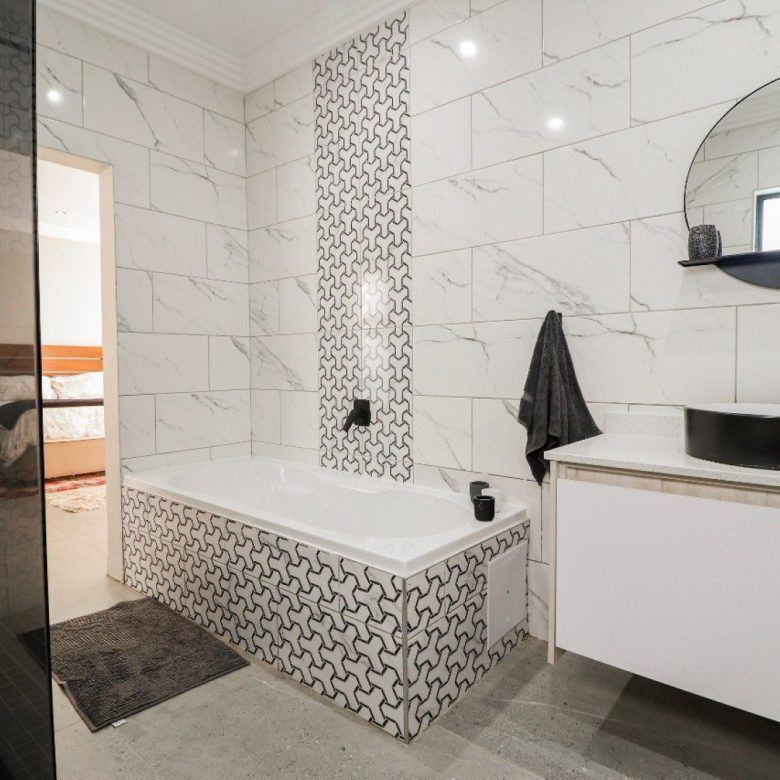 Parkhurst – Newly Renovated / Ultra Modern 4-Bedroom Double Storey Home with Pool & Luxury Finishes