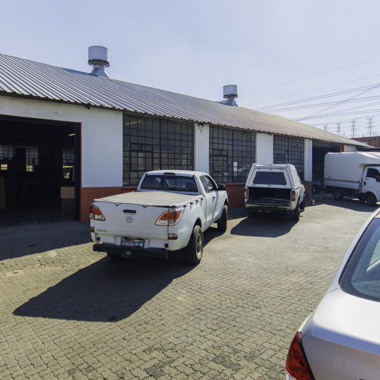 Multi-Tenanted Industrial Investment Opportunity | 17 Ingwe Road, Sebenza