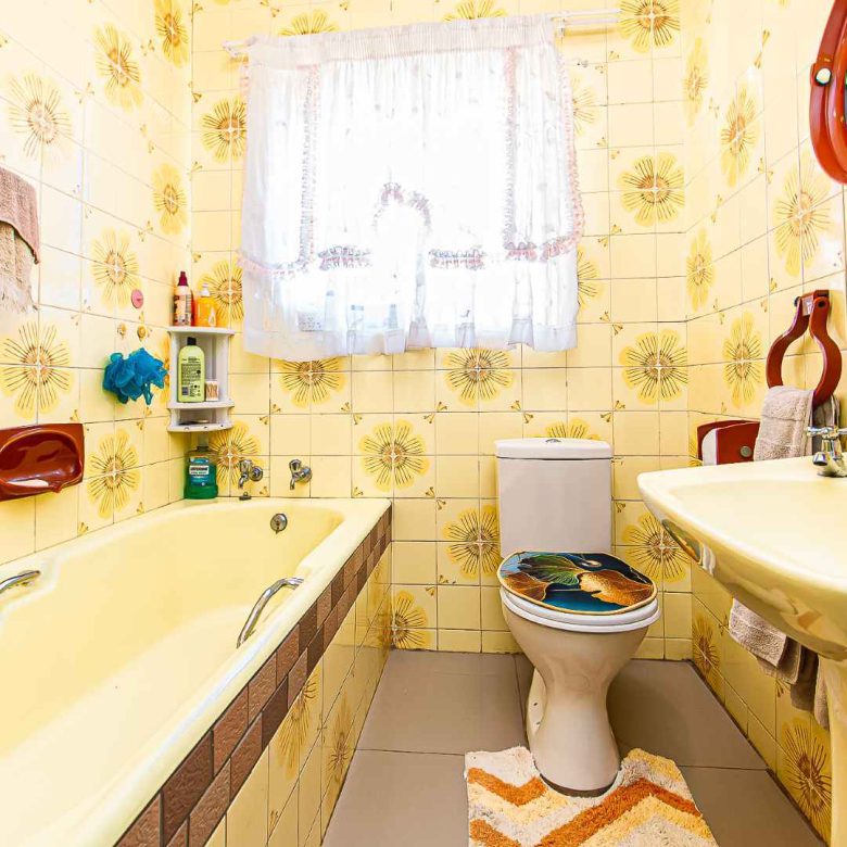 Mondeor – Versatile Family Home with 2 Flatlets