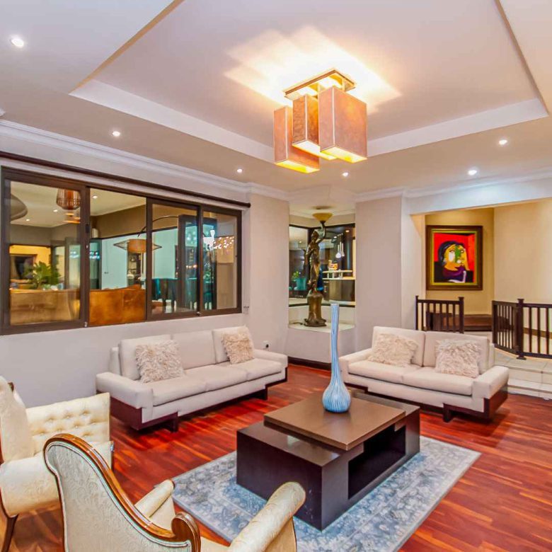 Luxury Auction in Bassonia Estate – A Rare Opportunity