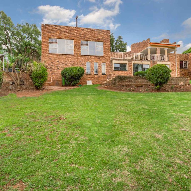 Glenvista – Home with Breathtaking Views and Two Flatlets