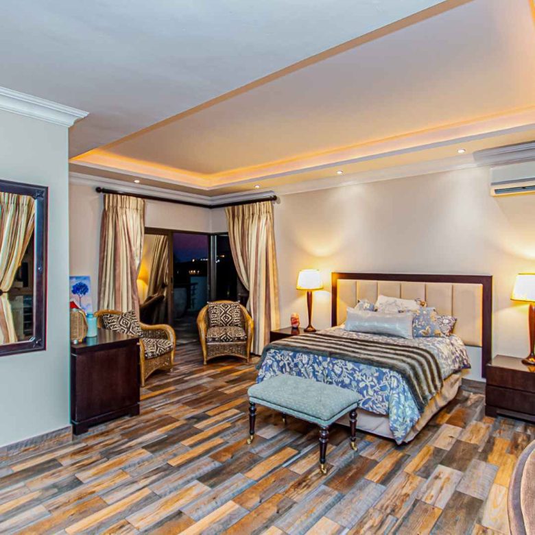 Luxury Auction in Bassonia Estate – A Rare Opportunity