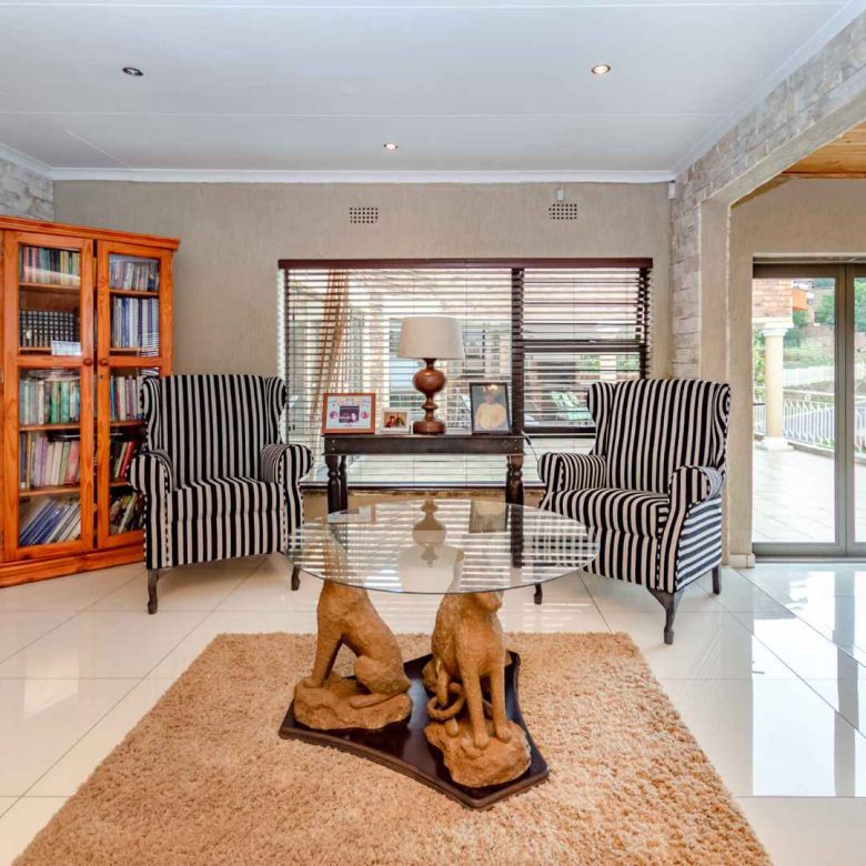 Glenvista – Home with Breathtaking Views and Two Flatlets