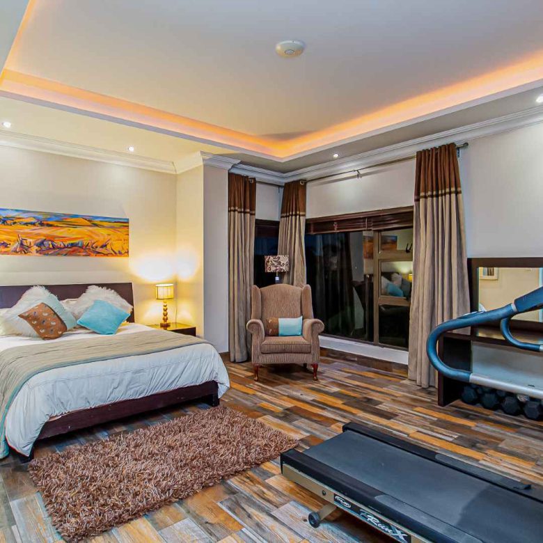 Luxury Auction in Bassonia Estate – A Rare Opportunity