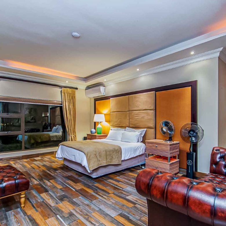 Luxury Auction in Bassonia Estate – A Rare Opportunity