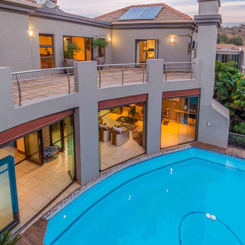 Luxury Auction in Bassonia Estate – A Rare Opportunity