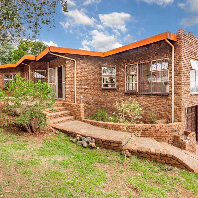 Glenvista – Home with Breathtaking Views and Two Flatlets