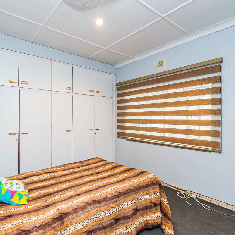 Mondeor – Versatile Family Home with 2 Flatlets