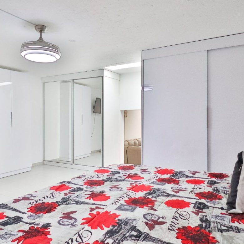 Bassonia – STYLISH 3 BEDROOM FACE-BRICK CLUSTER
