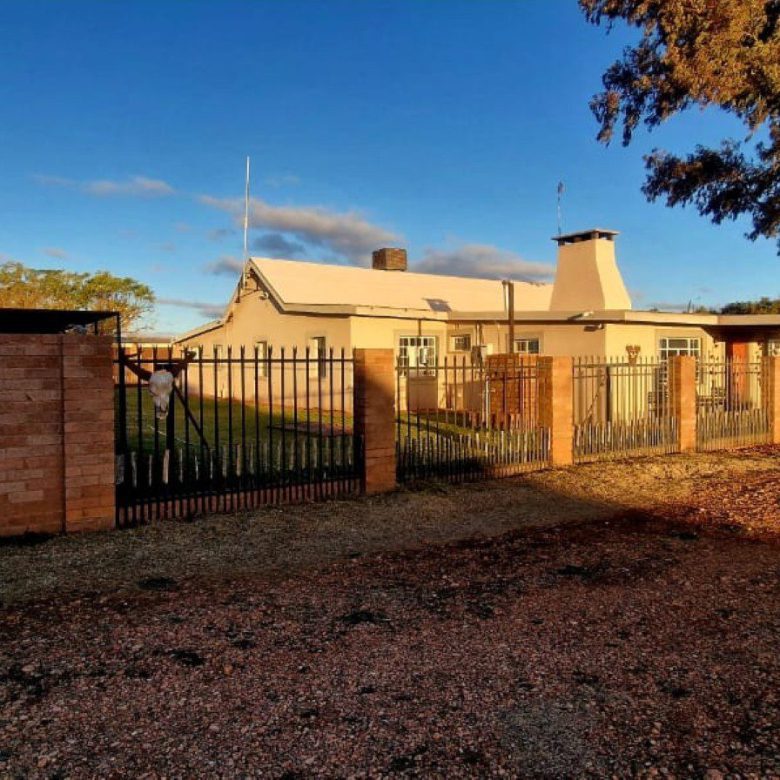 Northen Cape – Exceptional 1,567HA Game Farm & Hunting Lodge