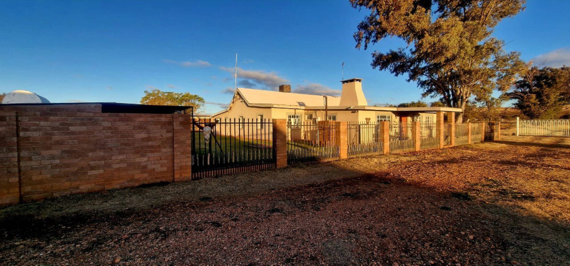 Northen Cape – Exceptional 1,567HA Game Farm & Hunting Lodge