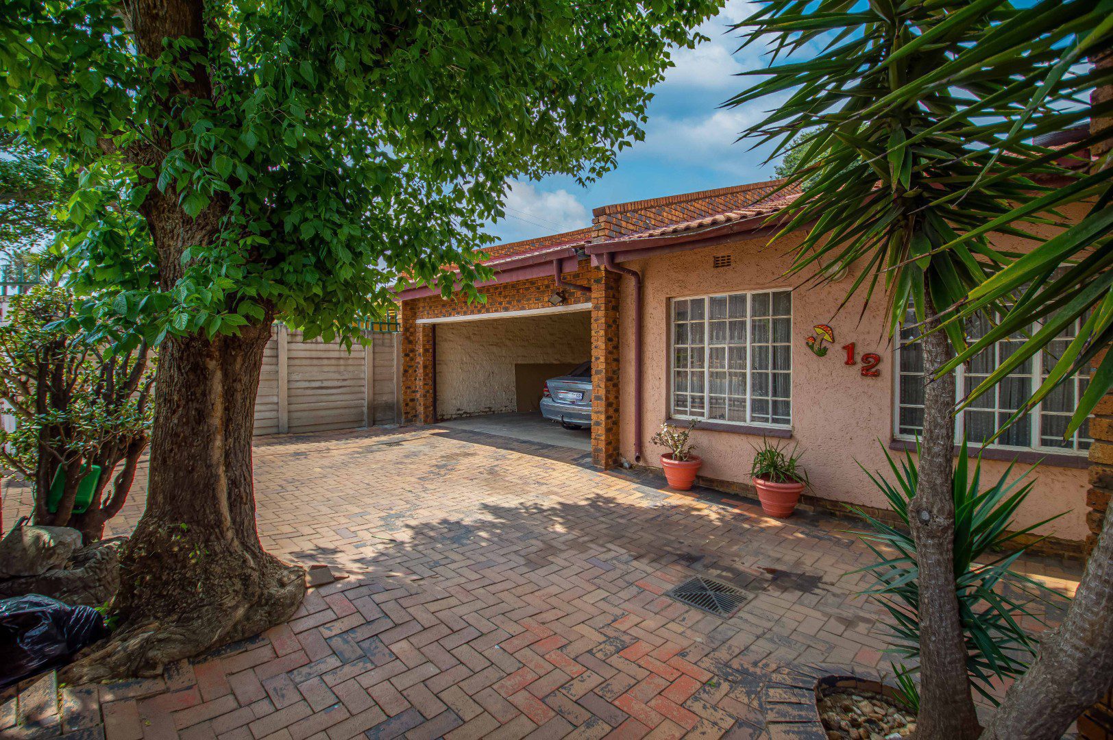 1 Suideroord – Spacious 3 Bedroom Family Home