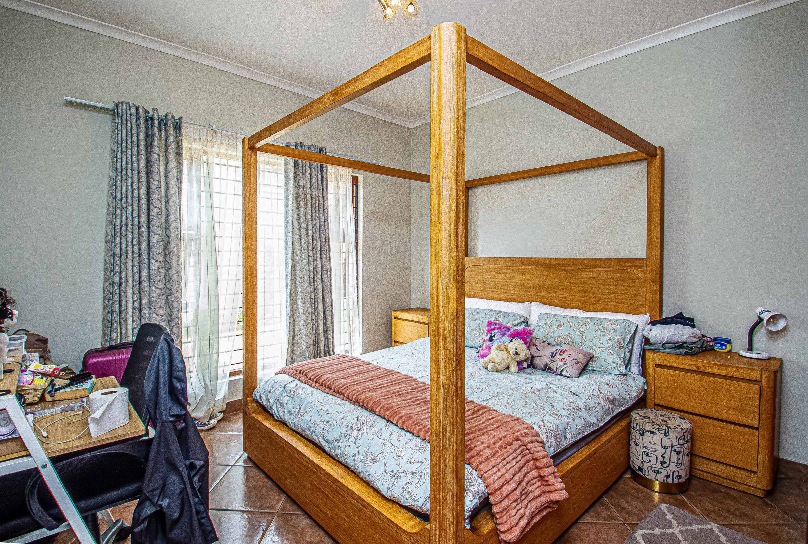 16 Mulbarton – Magnificent 3 Bedroom Cluster In Secure Estate