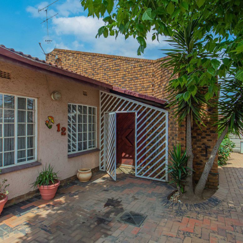 Suideroord – Spacious 3 Bedroom Family Home