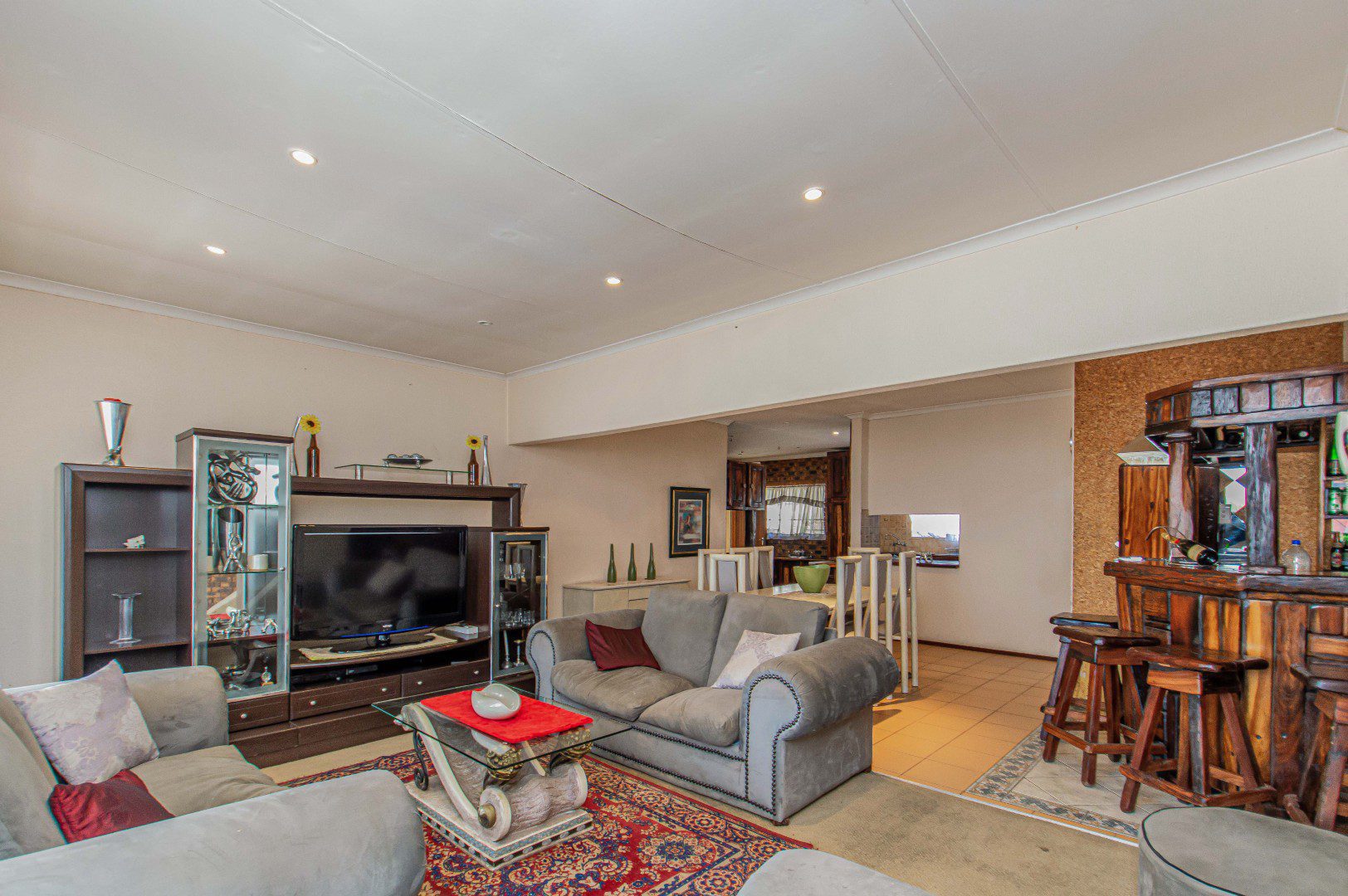 5 Suideroord – Spacious 3 Bedroom Family Home