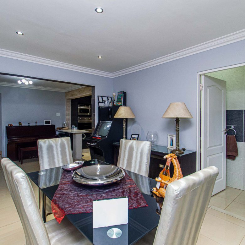 Glenvista – Elegant 3 Bedroom Cluster!