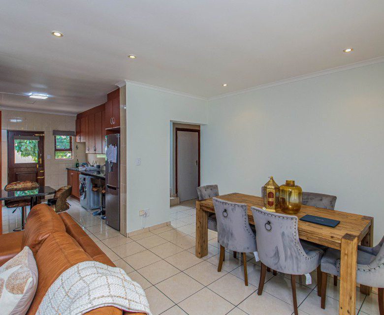 Mulbarton – Magnificent 3 Bedroom Cluster In Secure Estate                                                         