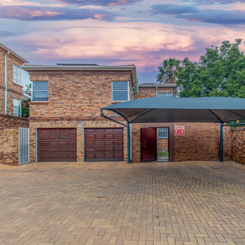Glenvista – Elegant 3 Bedroom Cluster!